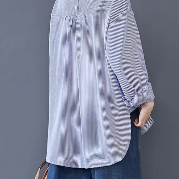 NWT Blue And White Striped Button Up Shirt - Picture 3 of 5